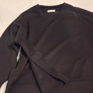 Zenana Outfitters Womens Black Crewneck Sweater